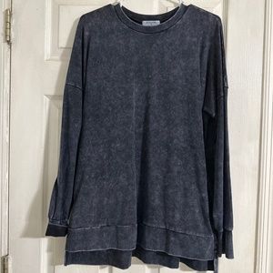 Acid wash blue sweatshirt